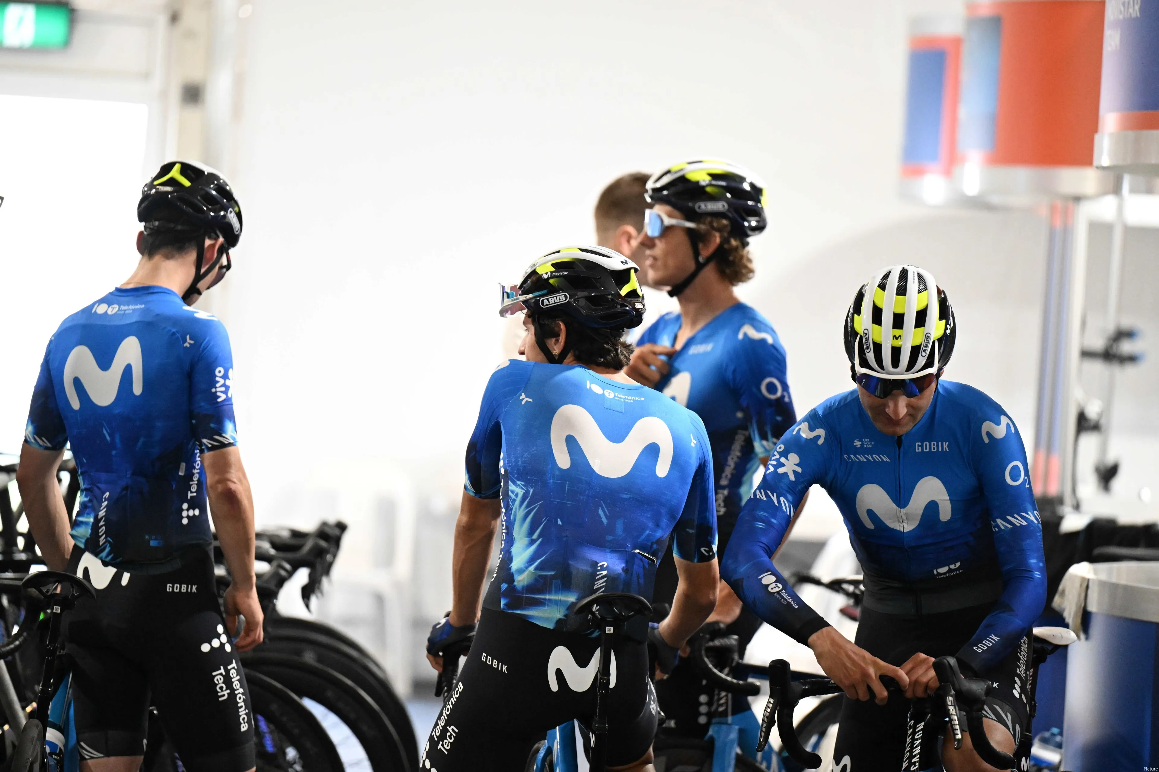 Movistar pro cycling sales